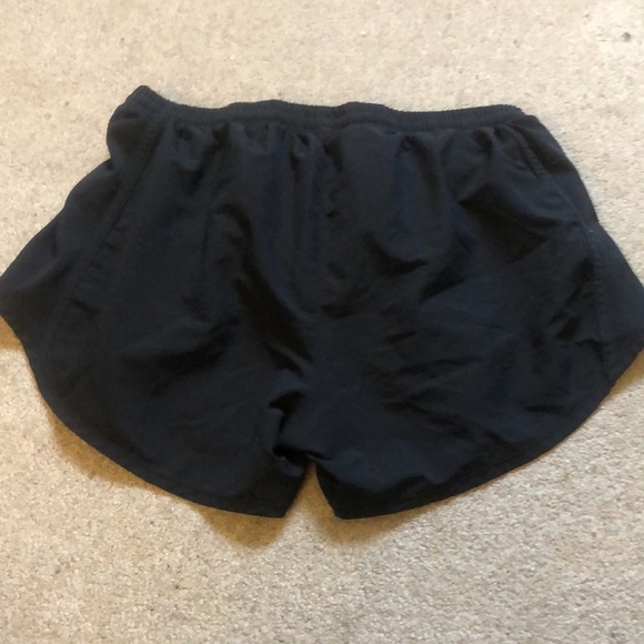 Under Armour dri-fit running shorts, size S, EUC - Picture 2 of 4